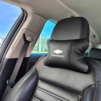 Набір подушок CHEVROLET з натуральної шкіри + вишивка логотипу та шкіряний брелок у подарунок