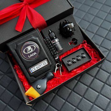 Подарунковий BLACK набір для власників LADA