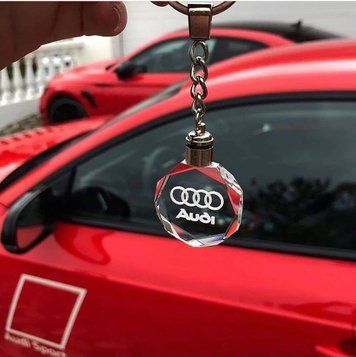 Led брелок кристалл с подсветкой AUDI