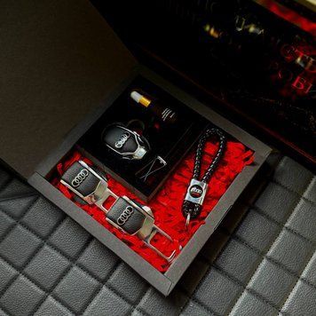 Подарунковий бокс для власників AUDI