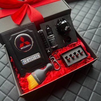 Подарунковий BLACK набір для власників MITSUBISHI
