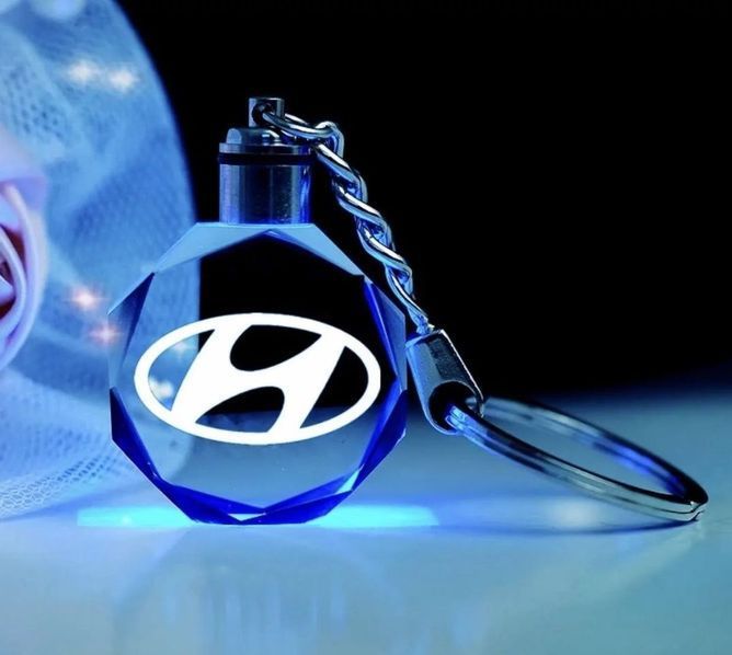 Led брелок кристал з підсвічуванням HYUNDAI