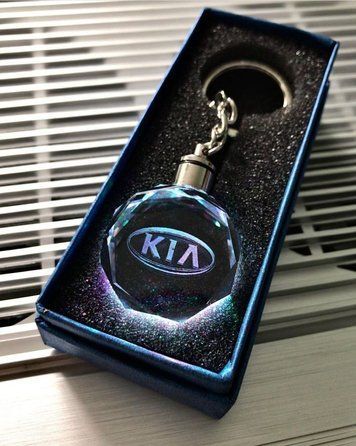 Led брелок кристал з підсвічуванням KIA