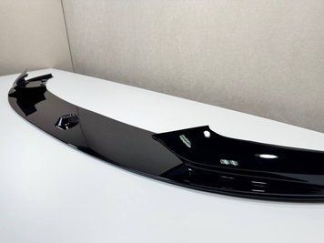 Губа BMW F10 F11 M paket Чорний глянець