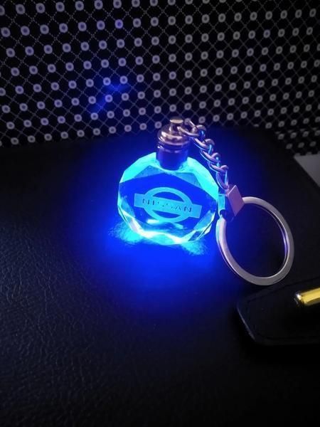 Led брелок кристал з підсвічуванням NISSAN