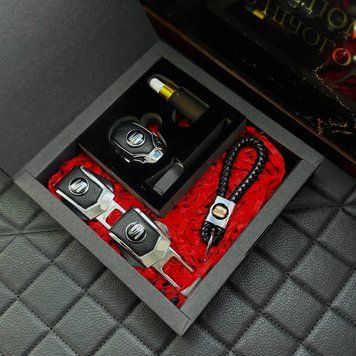 Подарунковий бокс для власників SEAT
