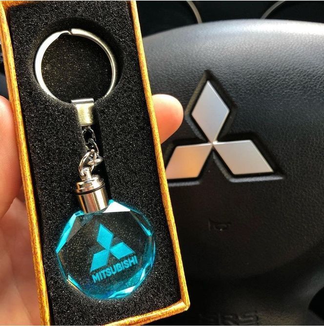 Led брелок кристал з підсвічуванням MITSUBISHI