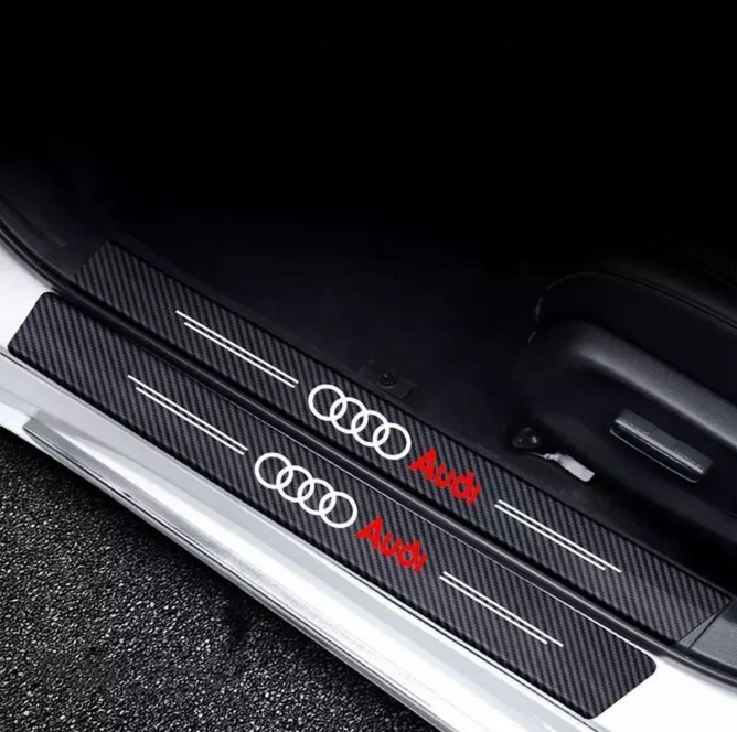 Защитная пленка накладка на пороги для Audi Черный Карбон 4 шт
