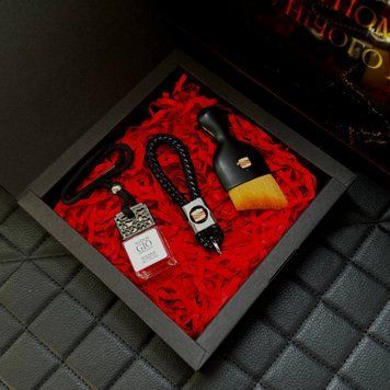 Подарунковий набір SEAT Шкіряний брелок + автопарфюм + щітка для чистки салону