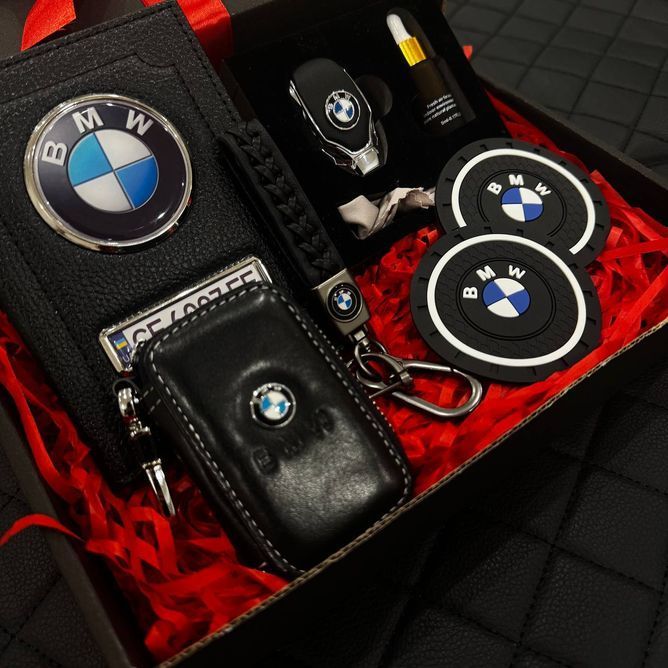 Подарунковий набір 5в1 для власників BMW