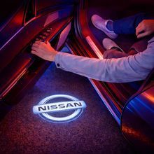 Підсвічування дверей з логотипом NISSAN 2шт