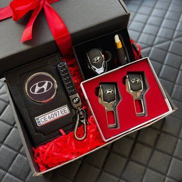 Подарунковий VIP набір для власників HYUNDAI
