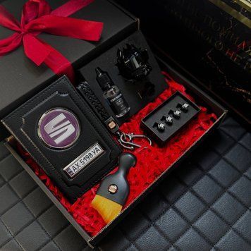 Подарунковий BLACK набір для власників SEAT