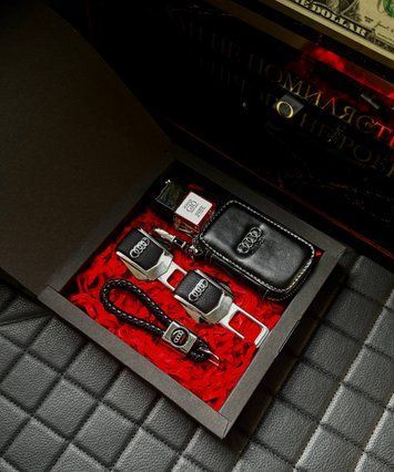 Подарунковий набір для власників AUDI