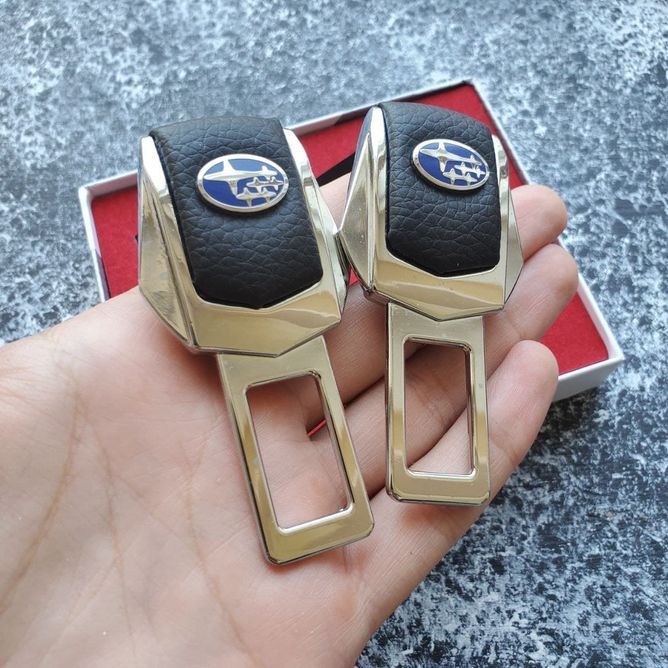 Заглушка для ременів безпеки з логотипом SUBARU