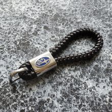 Кожаный брелок с логотипом SUBARU цвет Черный