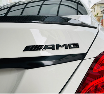Шильдик AMG на заднюю часть авто