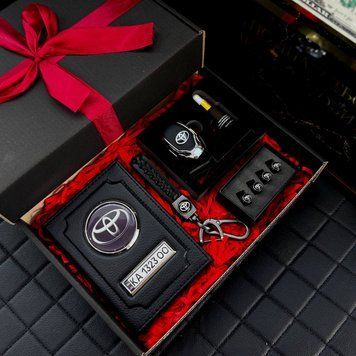 Подарунковий бокс для власників TOYOTA