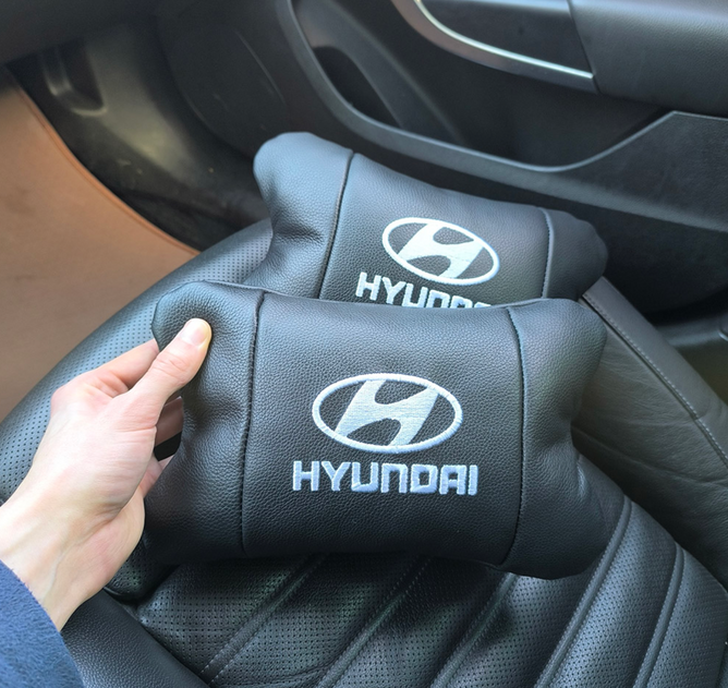 Набір шкіряних подушок HYUNDAI з натуральної італійської шкіри + фірмовий брелок у подарунок