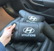 Набір шкіряних подушок HYUNDAI з натуральної італійської шкіри + фірмовий брелок у подарунок