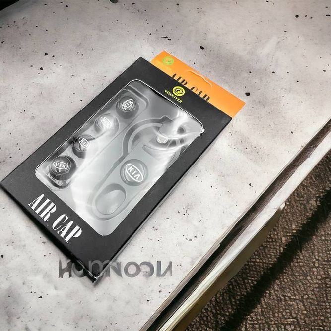 Захисні ковпачки на ніпеля KIA + брелок (чорні)