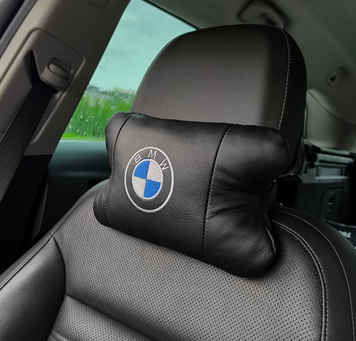 Авто подушки 2шт &mdash; набір BMW з натуральної шкіри
