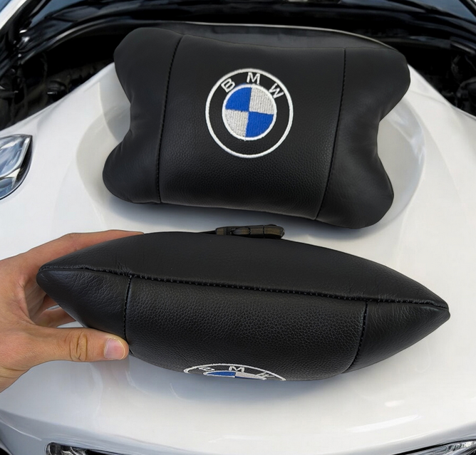 Авто подушки 2шт &mdash; набір BMW з натуральної шкіри