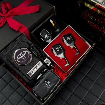 Подарунковий LUX набір для власників TOYOTA