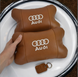 Набір із двох подушок на підголівник Audi, з натуральної коричневої шкіри