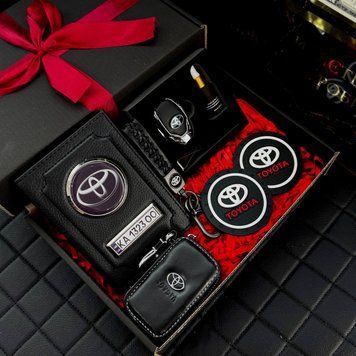Подарунковий набір 5в1 для власників TOYOTA